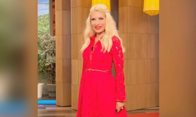 Ατύχημα για τη Μενεγάκη - Δείτε τι έγινε