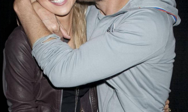 Περιμένουν το τρίτο παιδί τους! (pics)