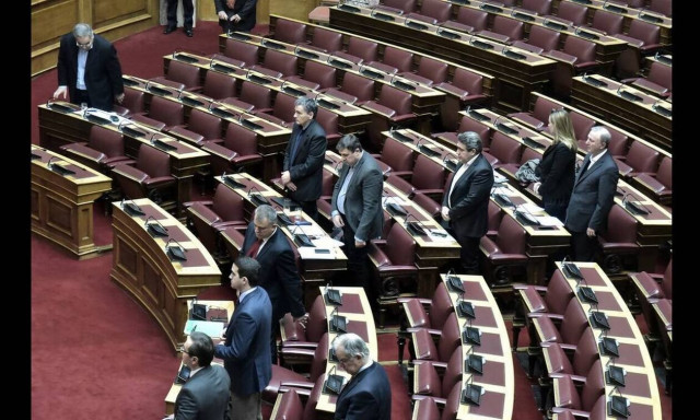 Ίμια: Ενός λεπτού σιγή στη Βουλή για τη «μαύρη» επέτειο