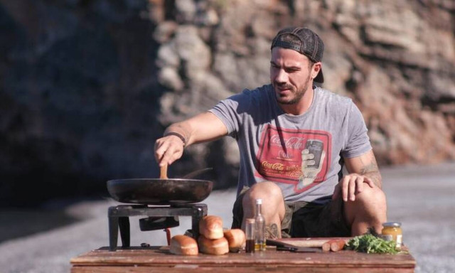 Πρεμιέρα για τον Άκη Πετρετζίκη – Έρχεται με νέα εκπομπή στον Alpha 