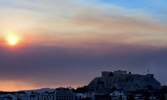 Καιρός: Άνοιξη και ζέστη Δευτέρα, Τρίτη - Ξανά χειμώνας από Πέμπτη