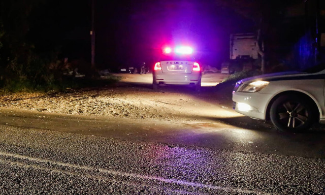 Ληστεία με πυροβολισμούς σε μίνι-μάρκετ στη Γλυφάδα