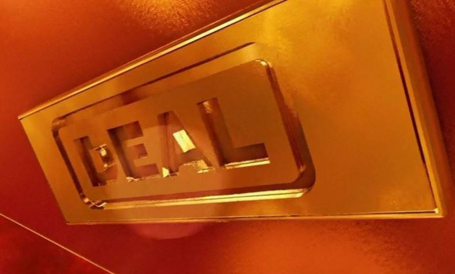 Χαμός στο Deal: Τα... έπαιξε όλα για όλα κι έσπασαν καρδιές στο πλατό