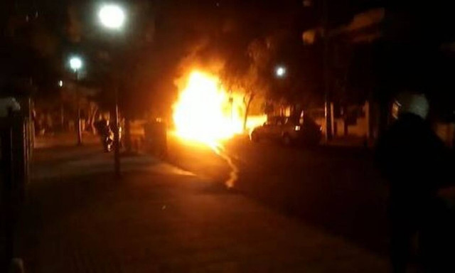 Βίντεο ντοκουμέντο: Η στιγμή της έκρηξης στο αυτοκίνητο γνωστού εκδότη στην Αγία Βαρβάρα