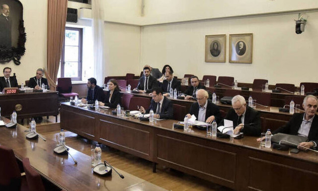 Προανακριτική Novartis: Διαφωνεί η ΝΔ με το αίτημα του ΚΙΝΑΛ να καταθέσει ως «ύποπτη» η Τουλουπάκη