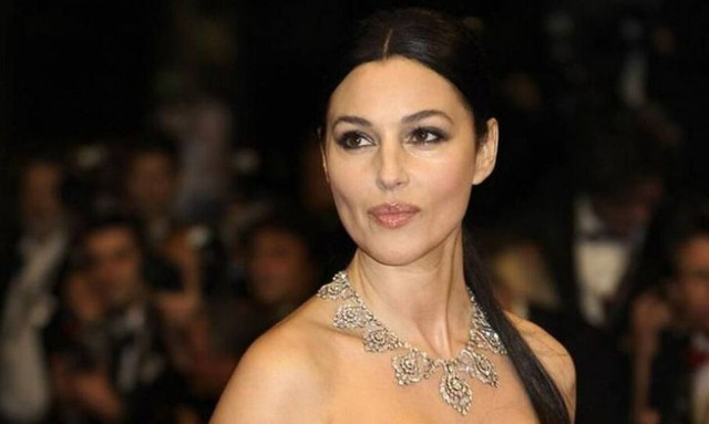 Έχεις δει την κόρη της Μόνικα Μπελούτσι; Είναι πανέμορφη και ίδια η μητέρα της