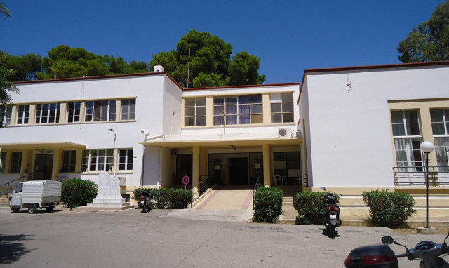 Τα «ρήμαξαν» όλα στο νοσοκομείο Λέρου: Μετανάστες πήραν από κλιματιστικά μέχρι πιεσόμετρα 