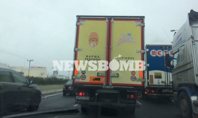 Καιρός: Κλειστή η Εθνική Οδός Αθηνών - Λαμίας για τα φορτηγά