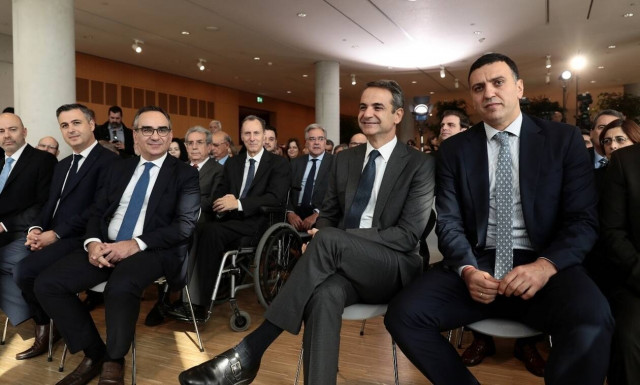 Μητσοτάκης και Κικίλιας στην εκδήλωση για τη δωρεά του Ιδρύματος Σταύρος Νιάρχος για την Υγεία  