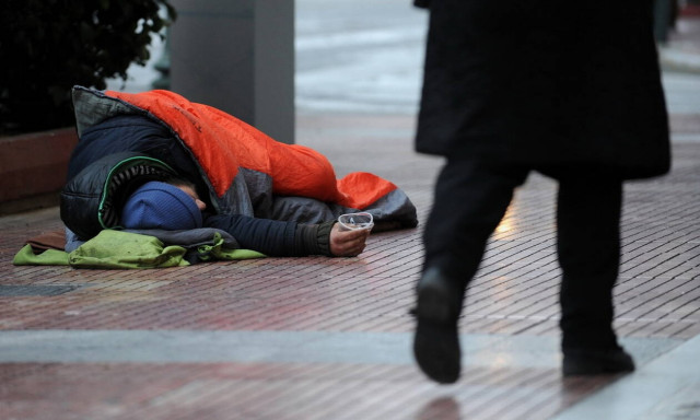 Κακοκαιρία: Θερμαινόμενοι χώροι σε Αθήνα και Πειραιά για τους αστέγους