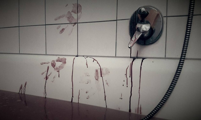 Φρίκη: Αποκεφάλισε την γυναίκα του και έκανε βόλτα στους δρόμους με το κεφάλι της