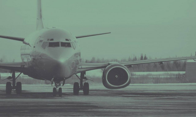 Συναγερμός: Αναγκαστική προσγείωση αεροπλάνου - Παραλίγο να καταρριφθεί