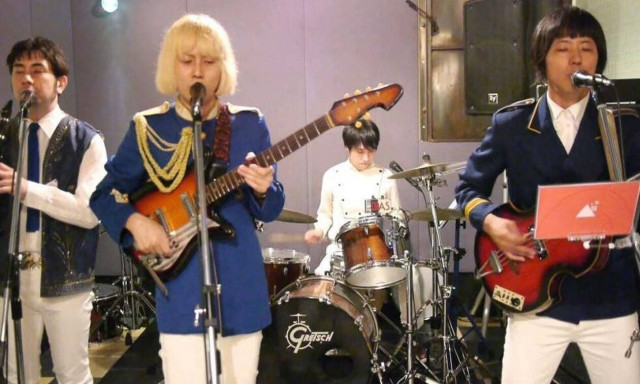 «Κλάμα»: Ιάπωνες διασκευάζουν «Φωτιά με φωτιά» και γίνονται viral