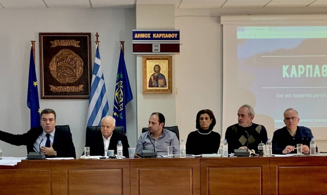 Μάνος Κόνσολας: «Στρατηγικό Σχέδιο τουριστικής ανάπτυξης για την Κάρπαθο με 7 άξονες»