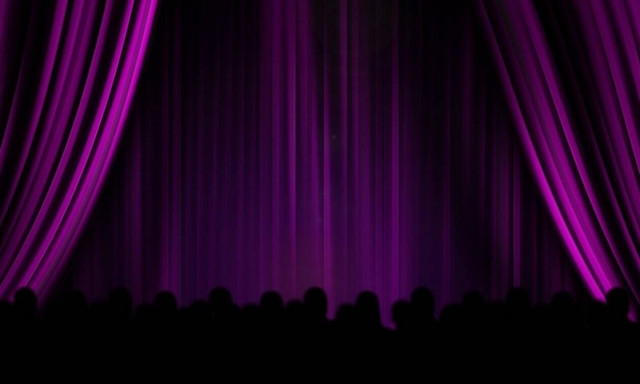 Στο νοσοκομείο πασίγνωστη Ελληνίδα ηθοποιός (pics)