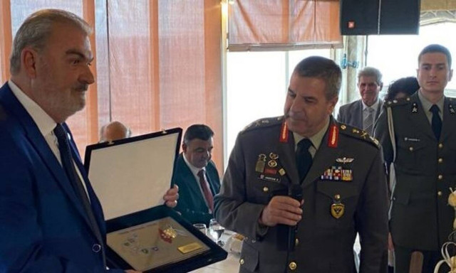 Αρχηγός ΓΕΣ: «Να κοιμάστε ήσυχοι - Αφήστε τους απέναντι να φωνάζουν» (vid)