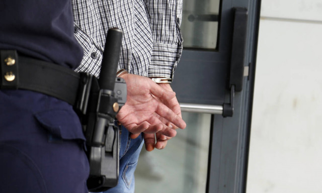 Αυτοί είναι οι «δράκοι» της Αθήνας: Βίαζαν, λήστευαν και βασάνιζαν ιερόδουλες (pics)