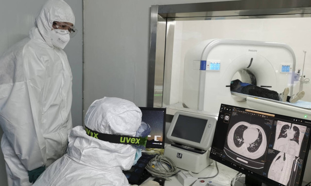 Coronavirus: Senior Chinese officials 'removed' as death toll hits 1,000