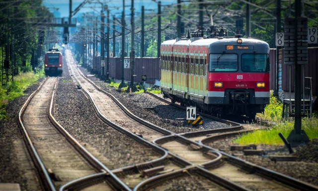 Φρίκη: Είπε πως θα την βοηθήσει και τη βίασε στο τρένο