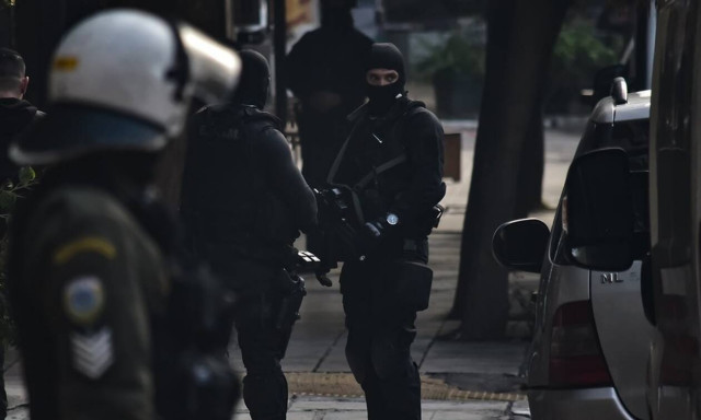 Εξάρχεια: Η ΕΛ.ΑΣ. «διώχνει» τα ΜΑΤ και στέλνει σκύλους και drones – Το νέο επιχειρησιακό σχέδιο