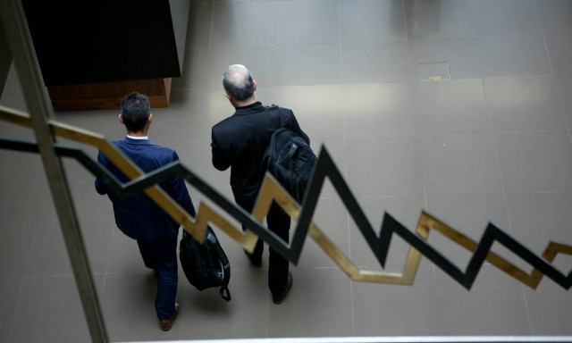 Διθυραμβικά σχόλια από WSJ, FT και Bloomberg για την απόδοση του 10ετούς ομολόγου