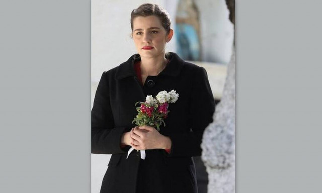 Άγριες Μέλισσες: Το νέο πρόσωπο στο Διαφάνι και οι  μπελάδες της Λενιώς!