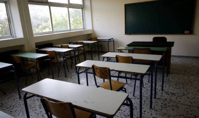 Βύρωνας: Αμετανόητοι οι νταήδες έβγαλαν selfie στο αστυνομικό τμήμα - Συγκλονίζουν οι περιγραφές 