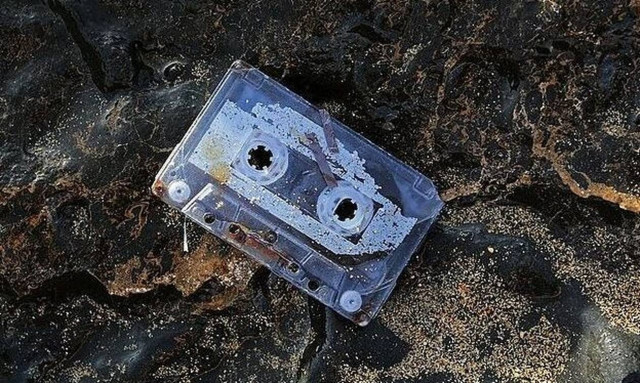 Απίστευτο: Έχασε την κασέτα της στην Ισπανία το 1993 - Δεν φαντάζεσαι πού την βρήκε