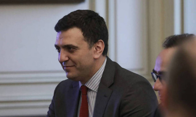We are not going to spread panic over coronavirus, Health Min Kikilias says