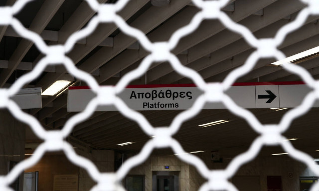 No buses, trolleys, tram and metro in Athens on Tuesday due to 24h strike