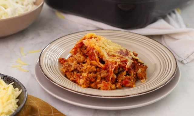 Η συνταγή της ημέρας: Λαχανόρυζο με κιμά στο φούρνο