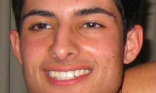 Εντοπίστηκε στην Αργυρούπολη ο δολοφόνος του Ντουζόν Ζαμίτ - Κυκλοφορούσε με γκλοπ και μαχαίρι