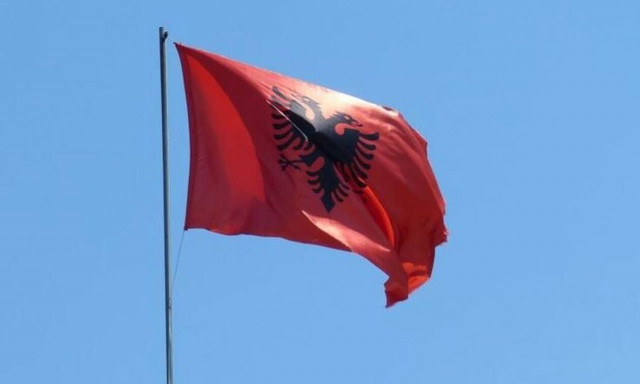 Μήνυμα Κομισιόν σε Αλβανία: Σεβαστείτε την ελληνική μειονότητα