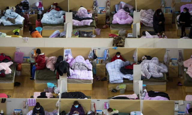 Κοροναϊός: Νεκρός ο διευθυντής του μεγαλύτερου νοσοκομείου της Ουχάν - 1.868 τα θύματα στην Κίνα