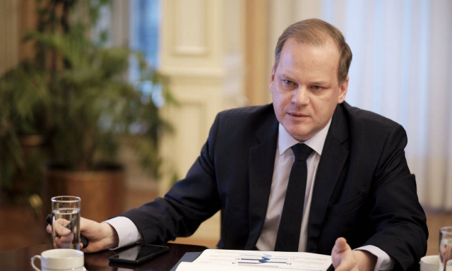 Καραμανλής για τα τρένα: Θα κληθούν σε απολογία - Κλείδωσαν με το έτσι θέλω το αμαξοστάσιο