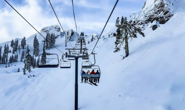 Φρικτό δυστύχημα σε τελεφερίκ – Δείτε πώς το παλτό του έγινε φονικό όπλο (pics)