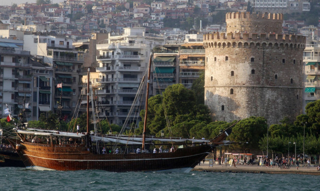 Θεσσαλονίκη: Άνδρας έπεσε στον Θερμαϊκό μπροστά από το Μέγαρο Μουσικής 