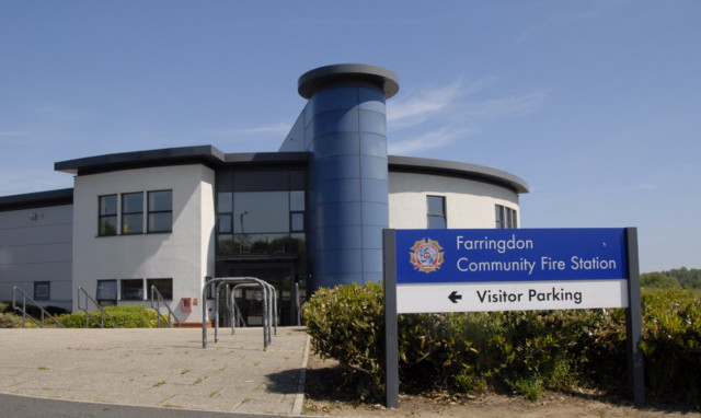 Τρόμος για ολόκληρη γειτονιά: «Πάγωσαν» με αυτά που βρήκαν έξω από τα σπίτια τους