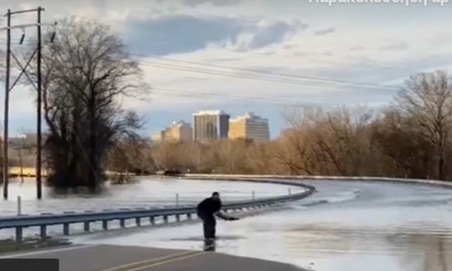 Δεν μπορεί να είναι αλήθεια: Τι βρήκε στη μέση του δρόμου (pics)