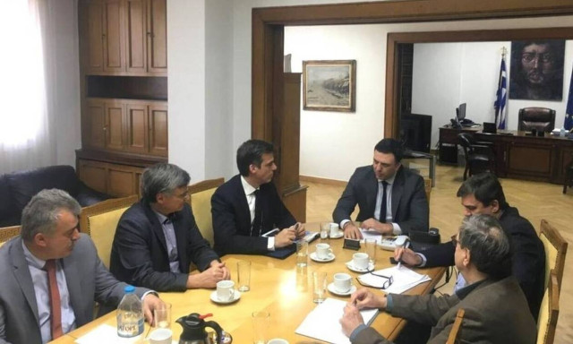 Health Min Kikilias announces hirings in five islands' hospitals with the highest number of refugees