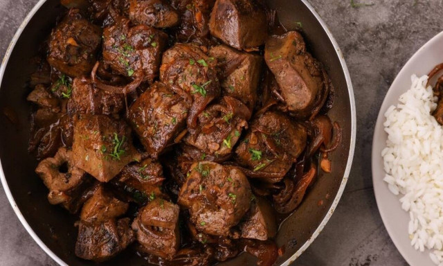 Η συνταγή της ημέρας: Συκωτάκια με καραμελωμένα κρεμμύδια