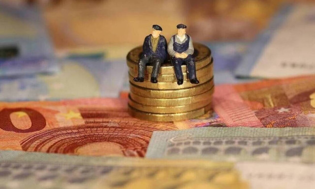 Συντάξεις: Έρχεται ρύθμιση για τα αναδρομικά συνταξιούχων 