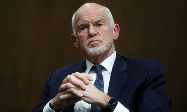 Ο Γιώργος Παπανδρέου είχε ατύχημα στη Βουλή