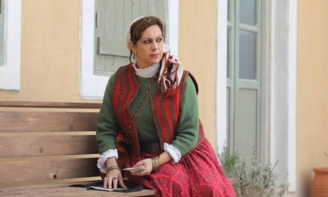 Ευαγγελία Μουμούρη: Έτσι ήταν η Σμαρώ από τις Άγριες Μέλισσες 20 χρόνια πριν