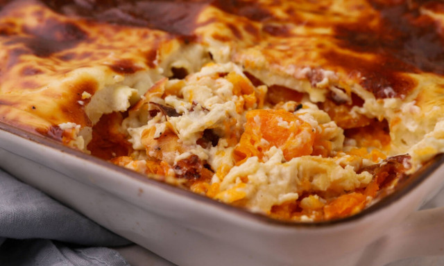 Η συνταγή της ημέρας: Λαζάνια με μπεσαμέλ και κολοκύθα