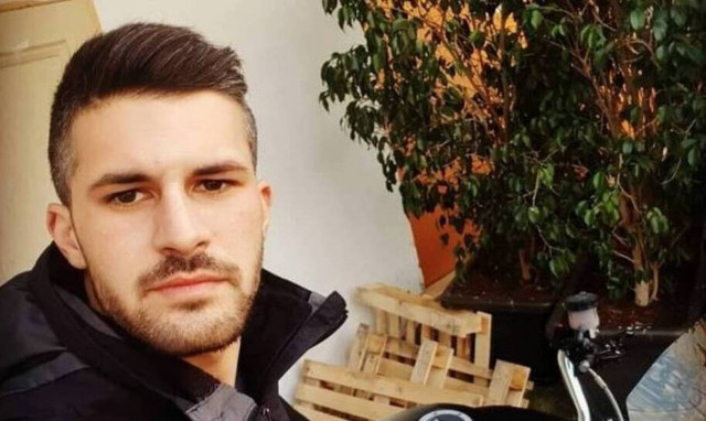 Τροχαίο Γλυφάδα-Συγκλονίζει ο πατέρας του 25χρονου: Θέλω δικαίωση, δε θέλω να δω αυτόν τον δολοφόνο