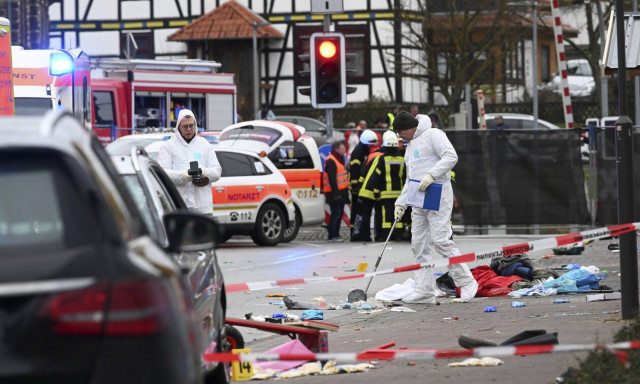 Επίθεση σε καρναβάλι στη Γερμανία: «Στόχευε παιδιά» -Δεκάδες τραυματίες και συγκλονιστικές μαρτυρίες