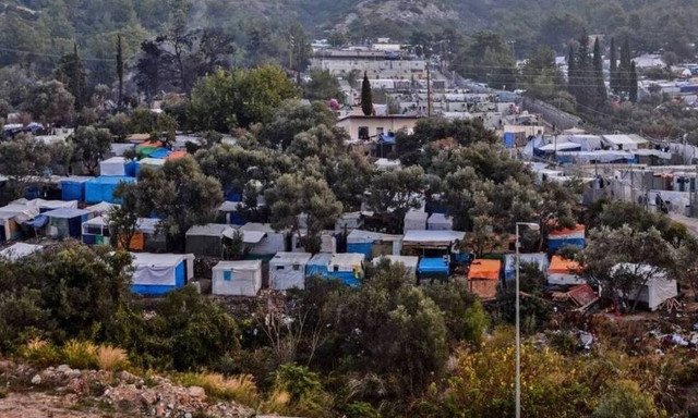 Μεταναστευτικό: «Ώρα μηδέν» για τα κλειστά κέντρα - Μπλόκα στα νησιά, πότε ξεκινούν οι μπουλντόζες