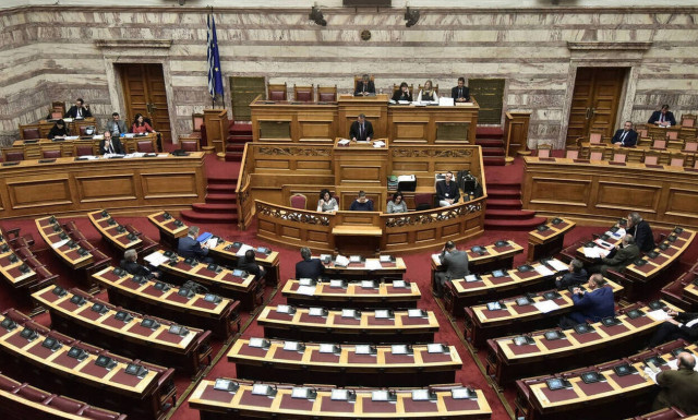 Ταξίδια στο εξωτερικό για βουλευτές που δεν ξέρουν ούτε αγγλικά