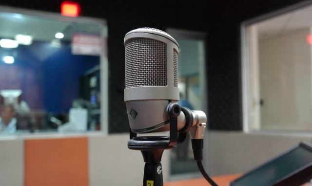 Άλλος άνθρωπος: Δείτε πώς έγινε κριτής του «Voice» (pics)